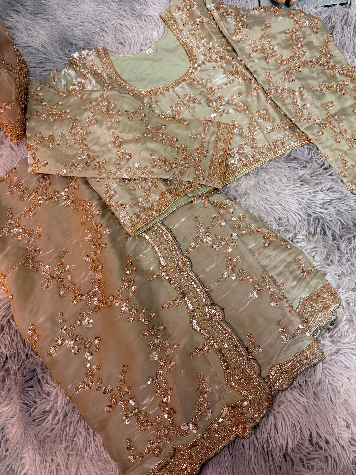 New viral organza saree with full heavy blouse