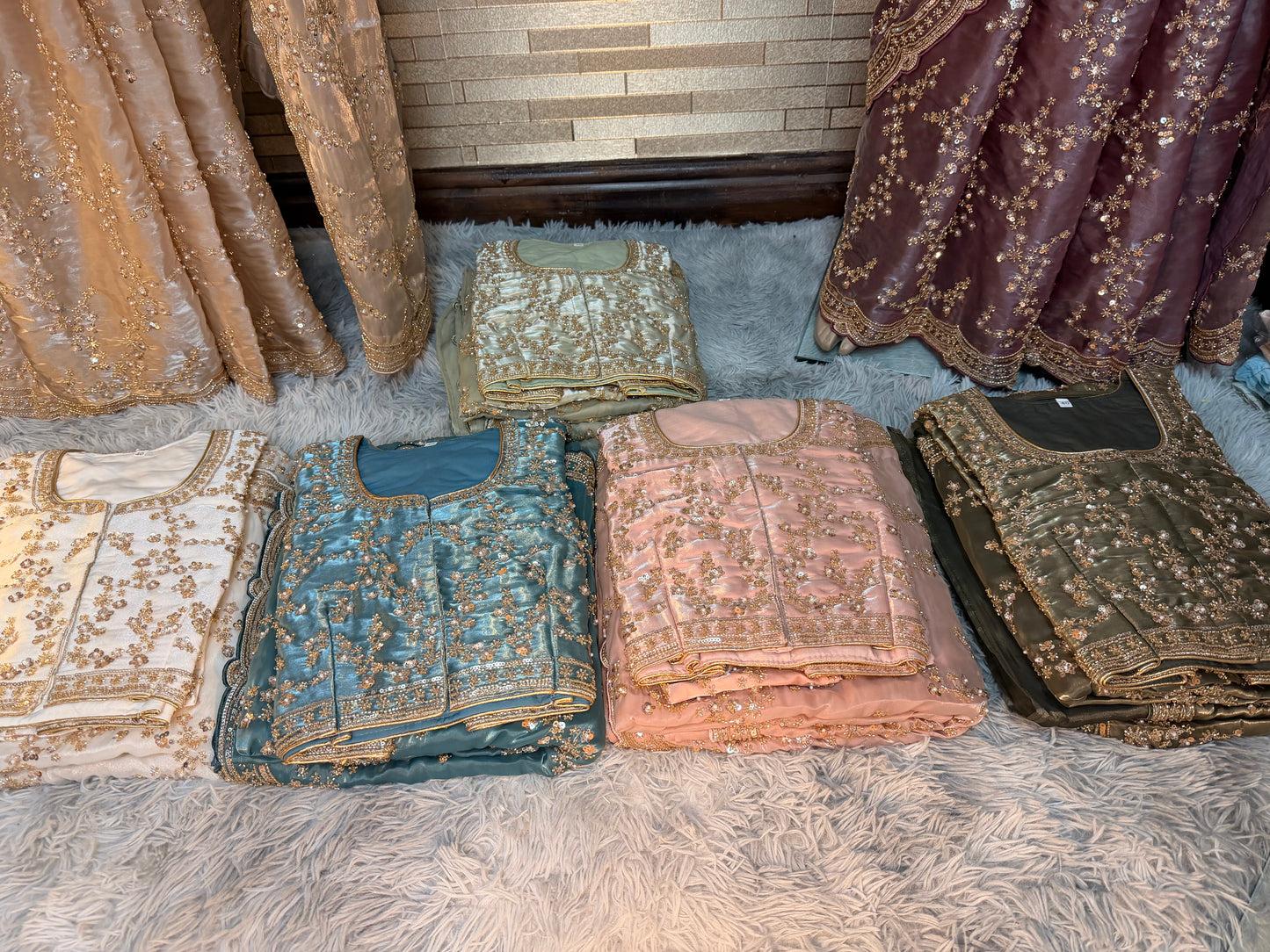 New viral organza saree with full heavy blouse